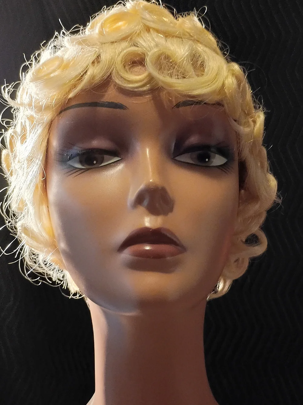 Blonde Curly Clip-In Hairpiece - Natural Blonde Styling